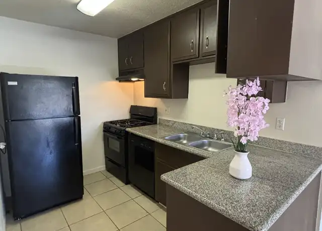 Property at 216 E Granger Ave Unit 4, Modesto, CA, 95350, 1 bed, 1 bath, [object Object]