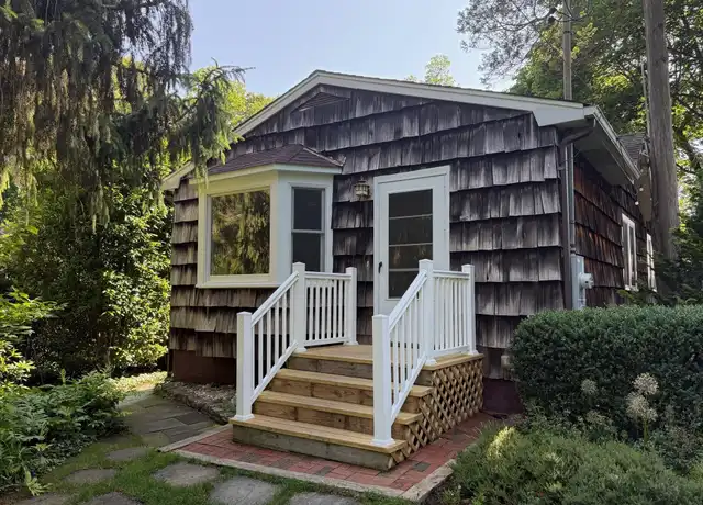 Property at 106 Roe Ln, Port Jefferson, NY, 11777, 2 beds, 1 bath, [object Object]