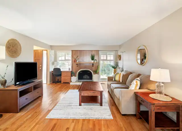 Property at 5330 SW Mayfair Ct, Beaverton, OR, 97005, 2 beds, 1 bath, [object Object]