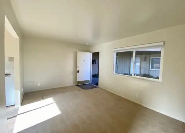 Property at 57 San Miguel Ave Unit 12, Salinas, CA, 93901, 2 beds, 1 bath, [object Object]