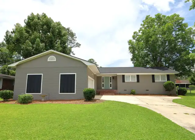 Property at 111 Fairway Dr, Valdosta, GA, 31605, 3 beds, 2 baths, [object Object]