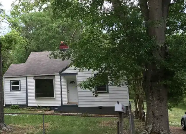 Property at 14 Old Grove Rd, Greenville, SC, 29605, 2 beds, 1 bath, [object Object]