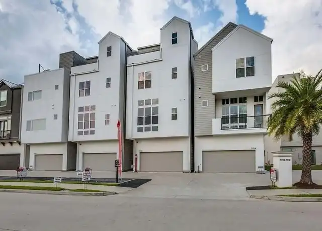 Property at 5866 E Post Oak Ln, Houston, TX, 77055, 4 beds, 4.5 baths, [object Object]
