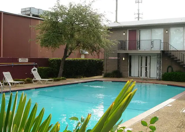 Photo of 3737 High Vista Dr, Dallas, TX 75244