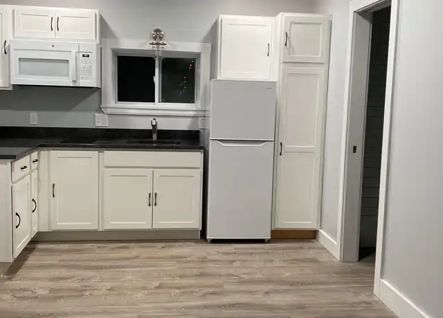 Property at 57 State St Unit 5, Windsor, VT, 05089, 0 beds, 1 bath, [object Object]