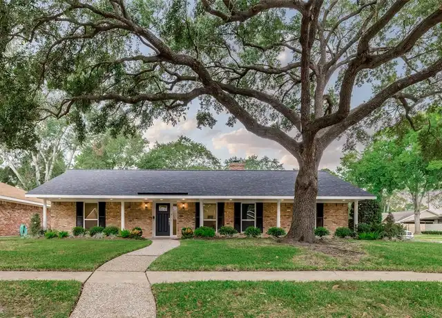 Property at 1010 Thornton Rd, Houston, TX, 77018, 3 beds, 2 baths, [object Object]