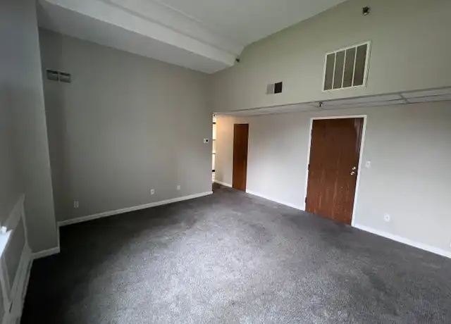 Property at 95 Elizabeth St Unit 111, Delaware, OH, 43015, 2 beds, 1 bath, [object Object]