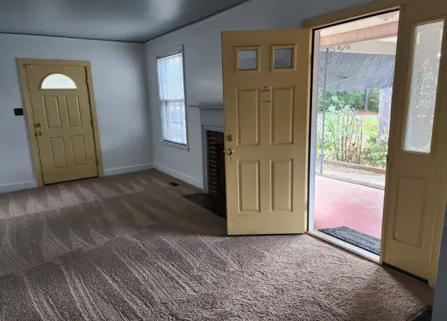 Property at 221 W Vineland Rd, Augusta, GA, 30904, 3 beds, 1 bath, [object Object]