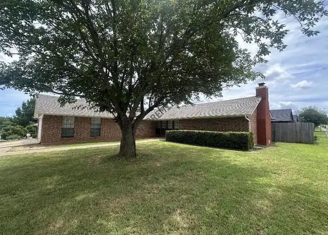 Property at 2300 Brandies Ct, Norman, OK, 73071, 3 beds, 2 baths, [object Object]