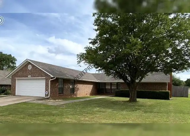 Property at 2300 Brandies Ct, Norman, OK, 73071, 3 beds, 2 baths, [object Object]