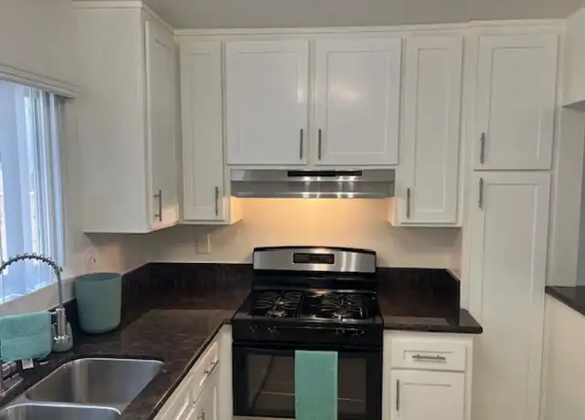 Property at 13750 La Pat Pl Unit 05, Westminster, CA, 92683, 2 beds, 1 bath, [object Object]