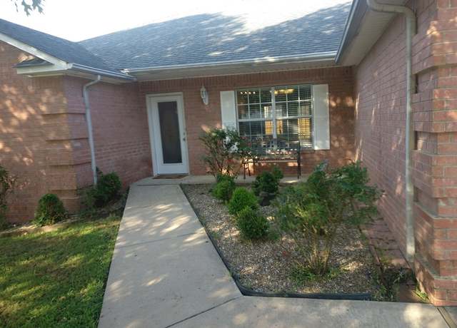 Photo of 2783 N Boxwood Dr, Fayetteville, AR 72703