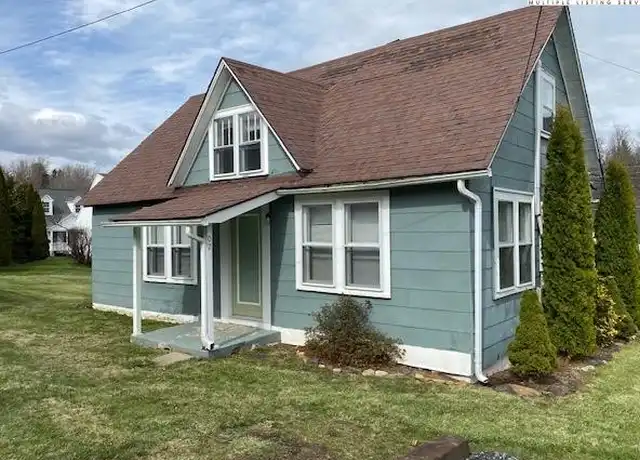 Property at 2 W 4th St, West Jefferson, NC, 28694, 3 beds, 2 baths, [object Object]