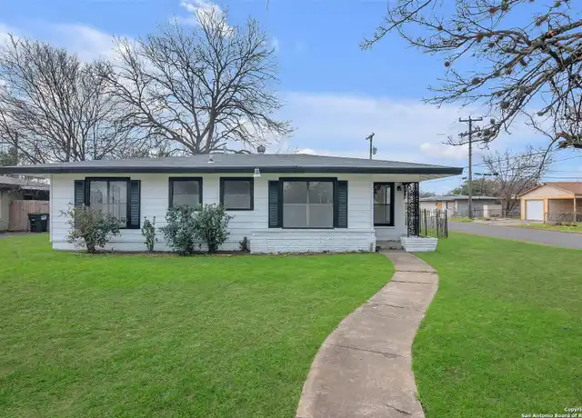 Property at 402 Como St, San Antonio, TX, 78220, 2 beds, 1 bath, [object Object]