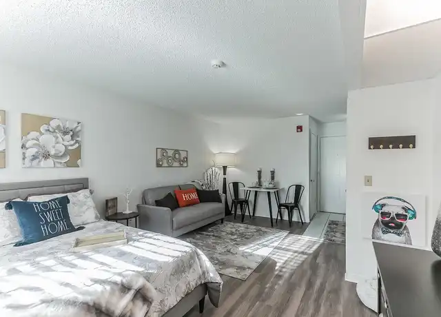 Property at Vivo Living Jacksonville - 7071 103rd St, Jacksonville, FL, 32210, 0 beds, 1 bath, [object Object]