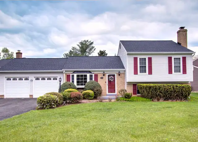 Property at 10200 McKean Ct, Great Falls, VA, 22066, 3 beds, 3 baths, [object Object]