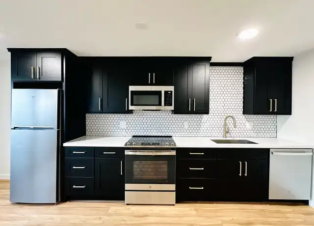 Property at 690 NW Atalanta Way Unit K204, Oak Harbor, WA, 98277, 2 beds, 1 bath, [object Object]