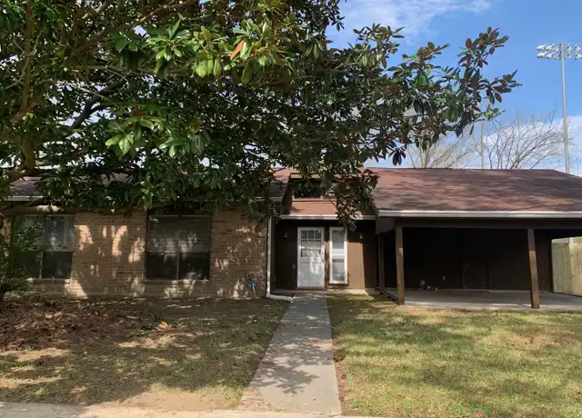 Property at 13431 Briargrove Ave, Baton Rouge, LA, 70810, 4 beds, 2 baths, [object Object]