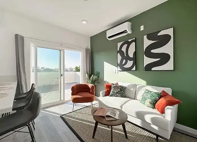 Property at The Green House - 1110 S Oxford Ave, Los Angeles, CA, 90006, 4-5 beds, 4-5 baths, [object Object]