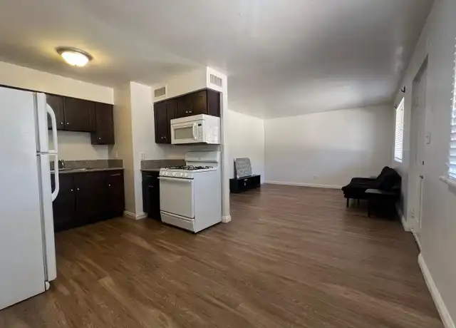 Property at 93 Kings Way Unit 2, Sierra Vista, AZ, 85635, 2 beds, 1 bath, [object Object]
