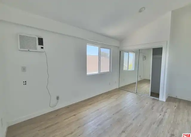 Property at 1732 Crenshaw Blvd Unit 6, Los Angeles, CA, 90019, 1 bed, 1 bath, [object Object]