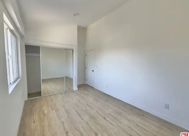 Property at 1732 Crenshaw Blvd Unit 6, Los Angeles, CA, 90019, 1 bed, 1 bath, [object Object]