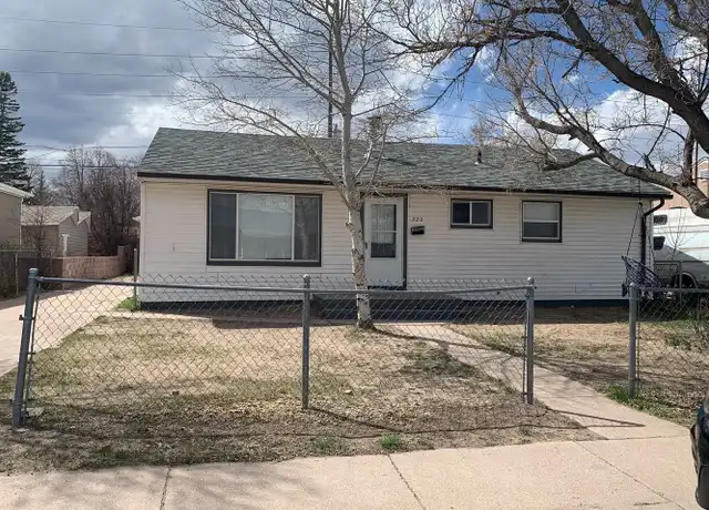 Property at 220 Kay Ave, Cheyenne, WY, 82007, 3 beds, 1 bath, [object Object]