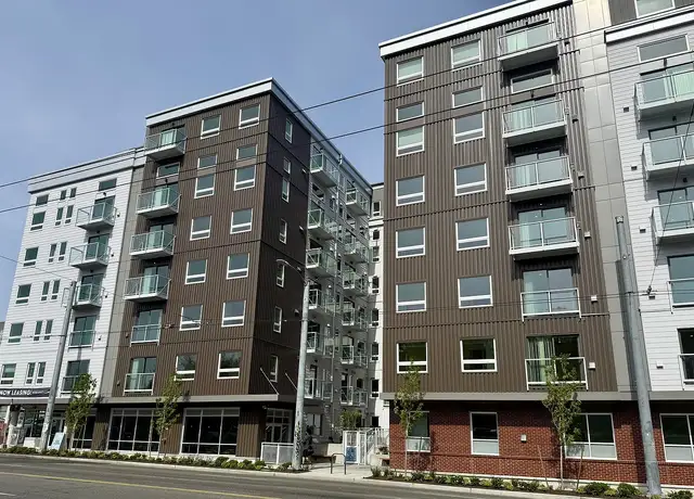 Photo of 900 Rainier Ave S, Seattle, WA 98144