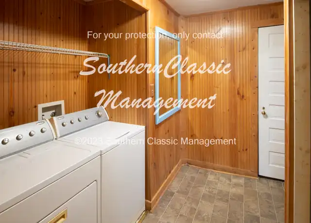 Property at 451 E Montgomery St, Milledgeville, GA, 31061, 4 beds, 2 baths, [object Object]