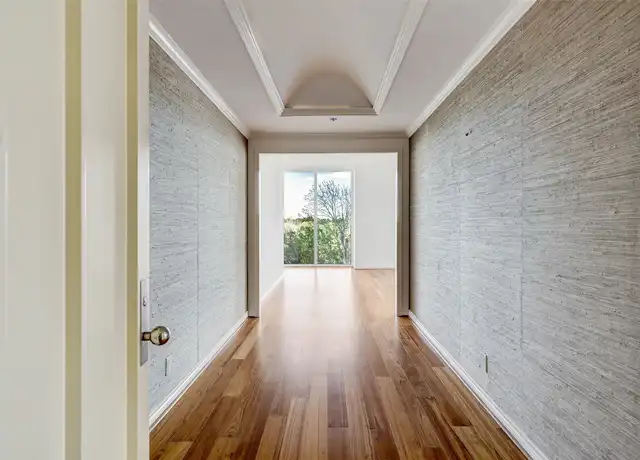 Property at 121 N Post Oak Ln #501, Houston, TX, 77024, 3 beds, 3 baths, [object Object]