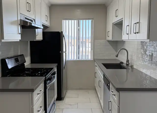 Property at 700 E Cedar Ave Unit 204, Burbank, CA, 91501, 2 beds, 2 baths, [object Object]