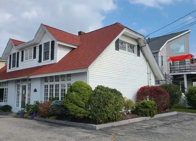 Property at 240 Ocean Blvd, Seabrook, NH, 03874, 1 bed, 1 bath, [object Object]