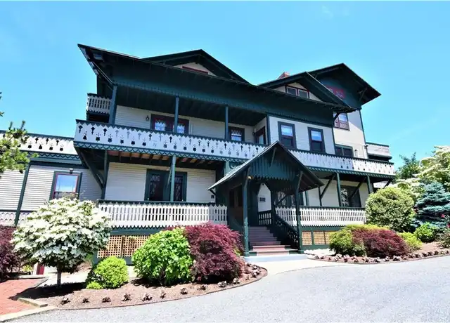 Property at 35 Chastellux Ave Unit J, Newport, RI, 02840, 2 beds, 2 baths, [object Object]