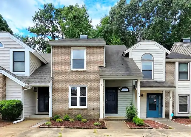 Property at 744 S Lake Cir, Chesapeake, VA, 23322, 2 beds, 2.5 baths, [object Object]