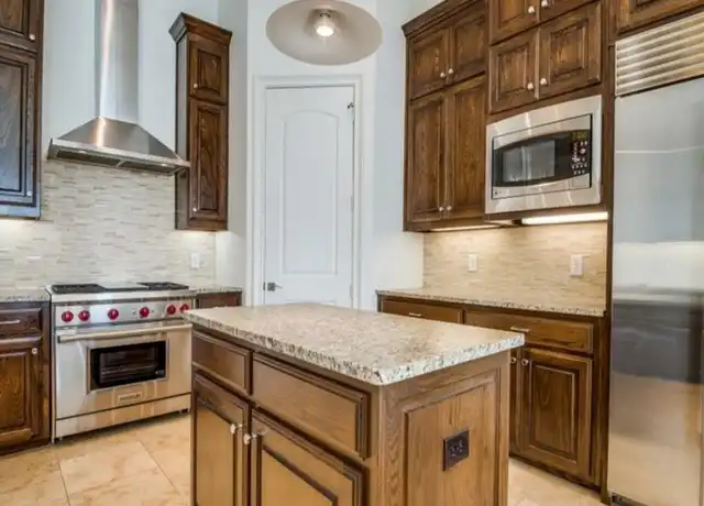 Property at 6601 Mediterranean Dr Unit 8004, McKinney, TX, 75070, 2 beds, 2 baths, [object Object]