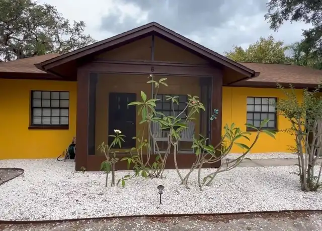 Property at 6 Bayou Ln, Palm Harbor, FL, 34683, 2 beds, 1 bath, [object Object]