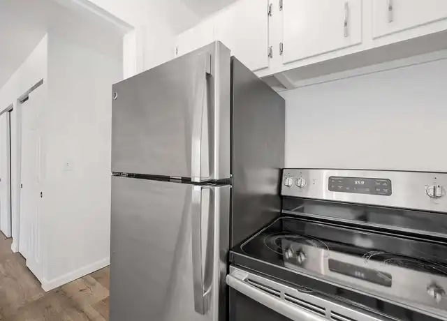Property at 2935 Marshall Ave, Cincinnati, OH, 45220, 1 bed, 1 bath, [object Object]