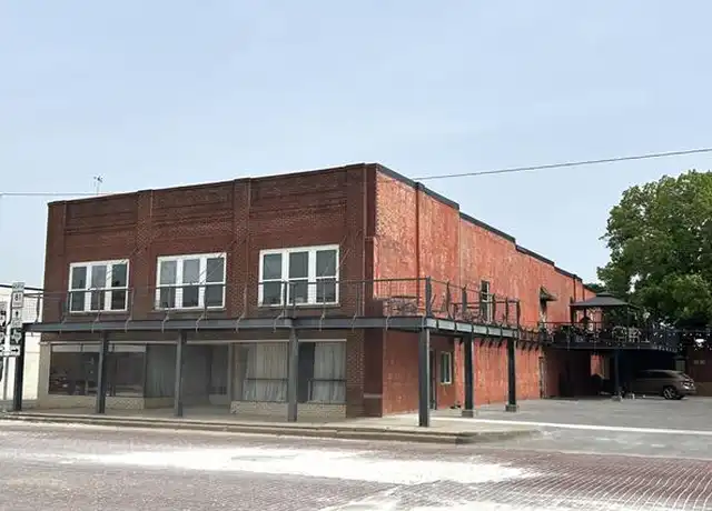 Property at 301 E Criner St, Grandview, TX, 76050, 1 bed, 1 bath, [object Object]