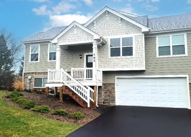 Property at 162 Goldenrod Dr, Elgin, IL, 60124, 3 beds, 2 baths, [object Object]