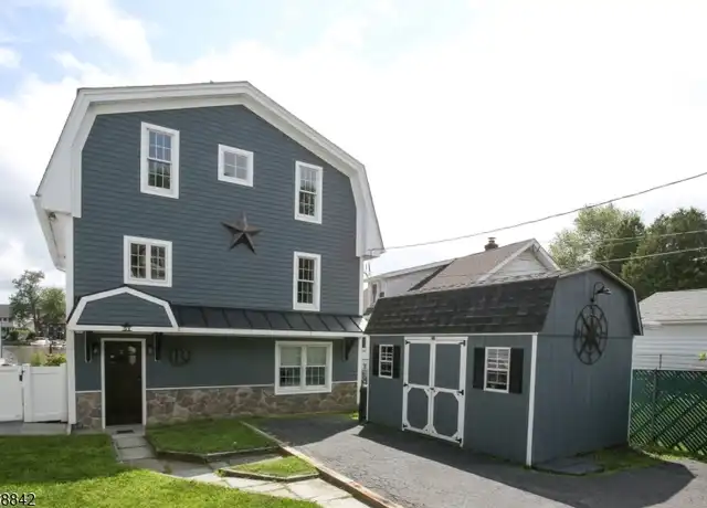 Property at 51 Shore Rd, Lake Hopatcong, NJ, 07849, 3 beds, 2.5 baths, [object Object]