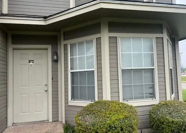 Property at 1302 Park Ave, Waco, TX, 76706, 2 beds, 2.5 baths, [object Object]