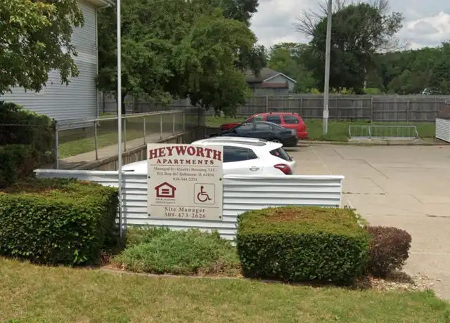 Property at 306 Wigwam, Heyworth, IL, 61745, 1 bed, 1 bath, [object Object]