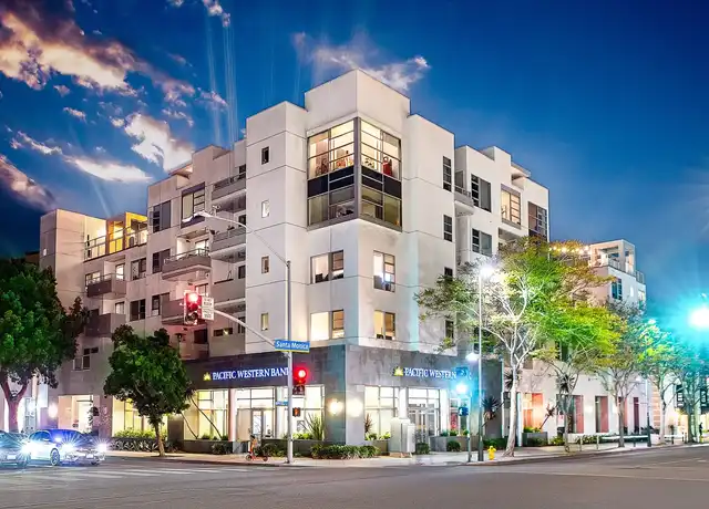 Property at Riva - 1410 5th St, Santa Monica, CA, 90401, 1-2 bed, 1-2 bath, [object Object]
