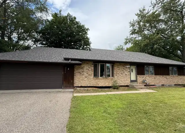 Property at 2224 E Old Shakopee Rd, Minneapolis, MN, 55425, 4 beds, 2.5 baths, [object Object]