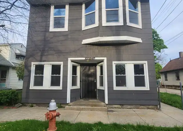 Property at 3233 W 56th St Unit 3, Cleveland, OH, 44102, 2 beds, 1 bath, [object Object]