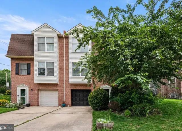 Property at 913 McCabe Ave, Wilmington, DE, 19802, 3 beds, 2.5 baths, [object Object]