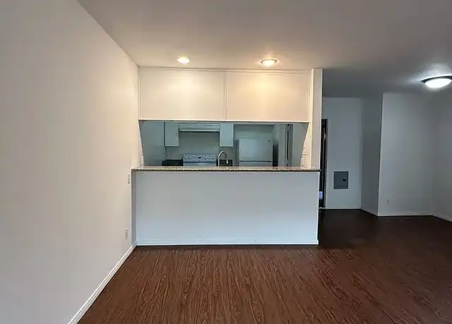 Property at 8745 Delgany Ave, Playa del Rey, CA, 90293, 1 bed, 1 bath, [object Object]