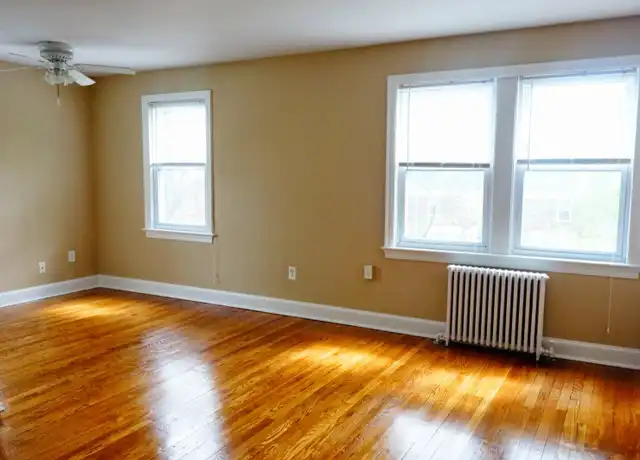 Property at 907 Wabash Ave Unit 5, Takoma Park, MD, 20912, 2 beds, 1 bath, [object Object]