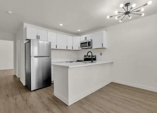 Property at 325 N 17th Dr Unit B, Phoenix, AZ, 85007, 1 bed, 1 bath, [object Object]
