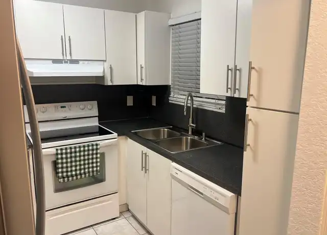 Property at 7011 W 29th Ave #204, Hialeah, FL, 33018, 2 beds, 2 baths, [object Object]